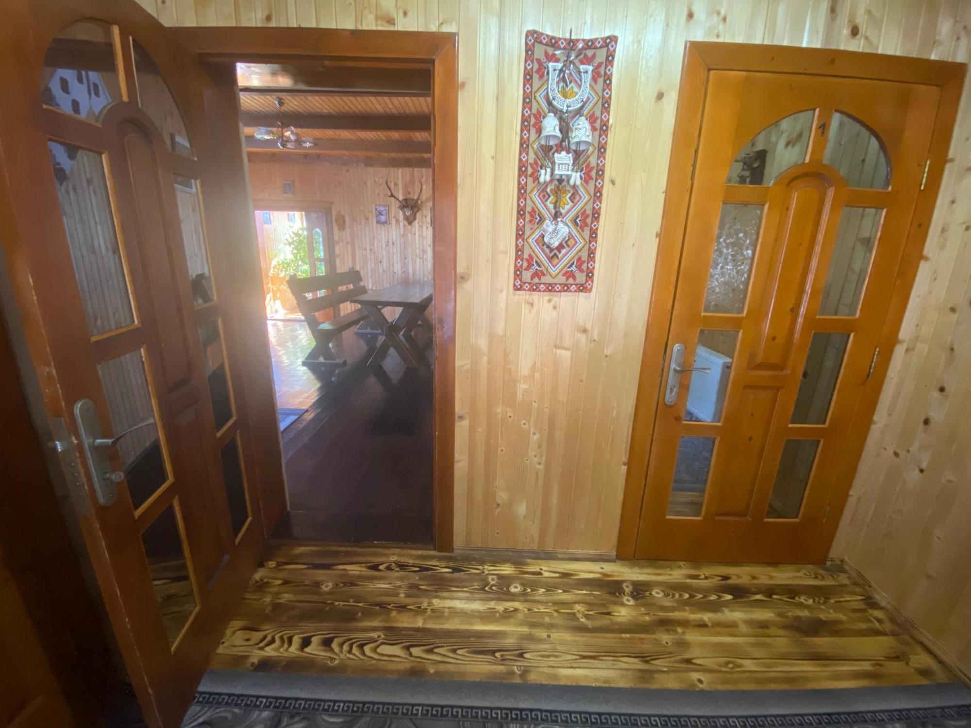Під Явором Leilighet Vorokhta Eksteriør bilde