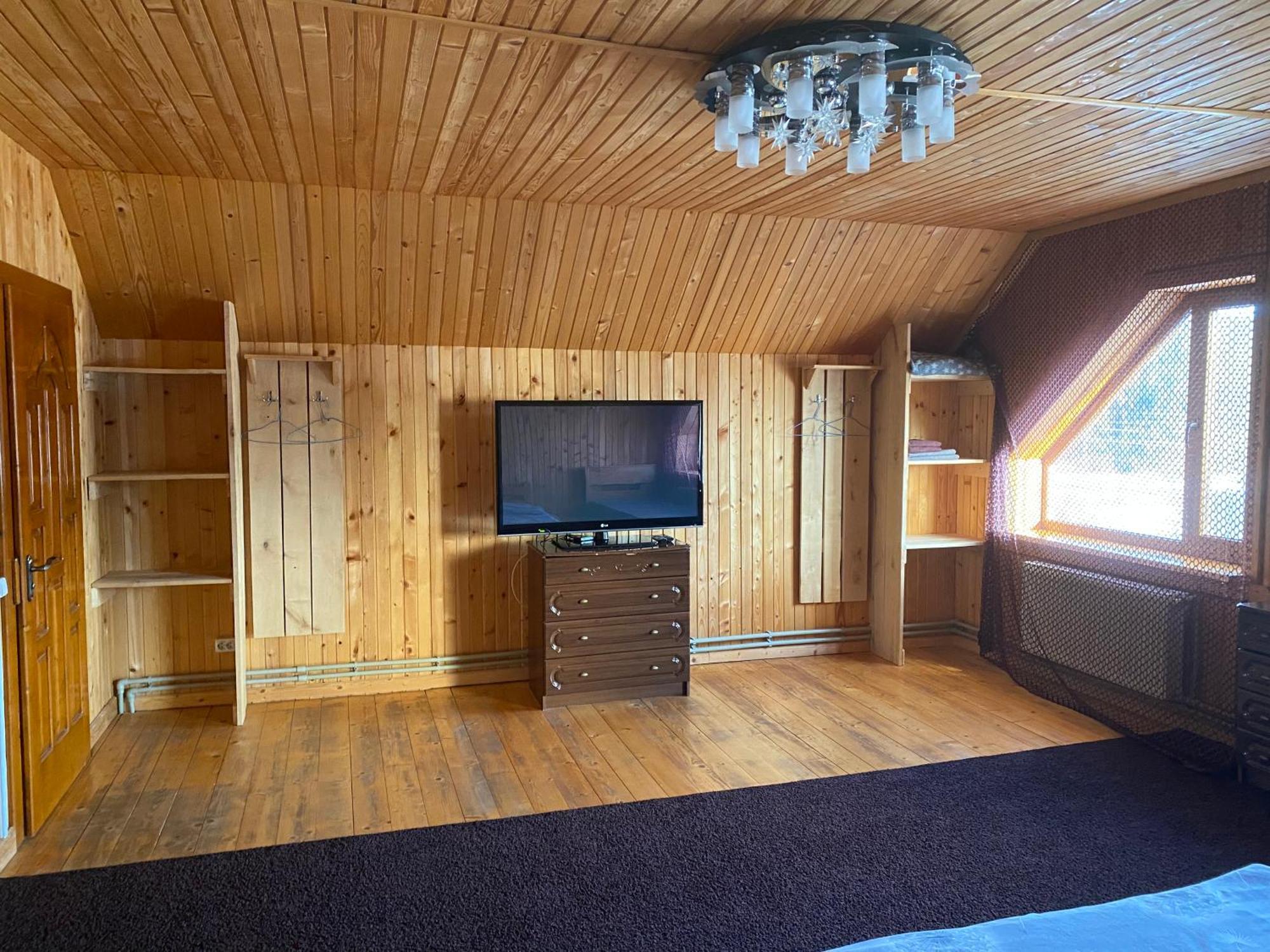 Під Явором Leilighet Vorokhta Eksteriør bilde
